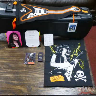 Gibson Custom Shop Artist Collection Kirk Hammett 1979 Flying V Murphy Lab Aged Ebony image 15