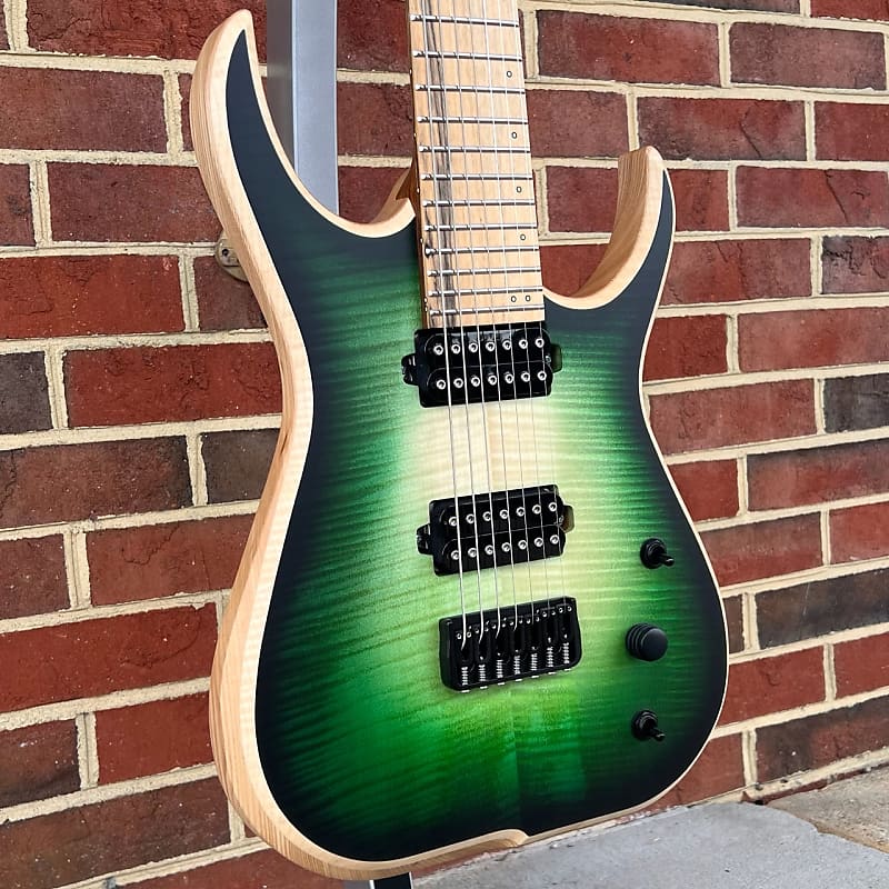 【新品同様】skervesen Radius 7 Skervesen Raptor 7st Burl Top Black Burst Red [QJ207] | Reverb