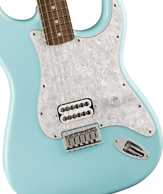 Fender  Limited Edition Tom Delonge Stratocaster®, Rosewood Fingerboard, Daphne Blue image 1