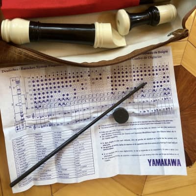 (( UNPLAYED/UNUSED)) YAMAKAWA HY238B RECORDER (HAND FLUTE ) (COMPLETE PACKAGE) image 2