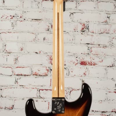 Fender Eric Johnson Stratocaster®, Maple Fingerboard, 2-Color Sunburst image 8