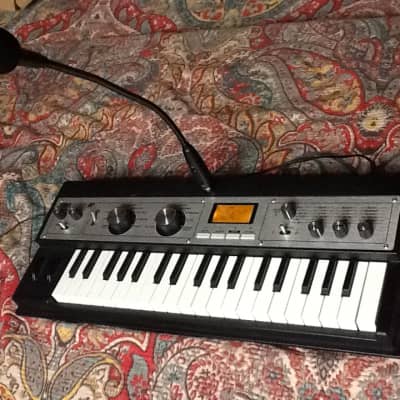 Korg MicroKORG XL 37-Key Synthesizer/Vocoder 2010s - Black