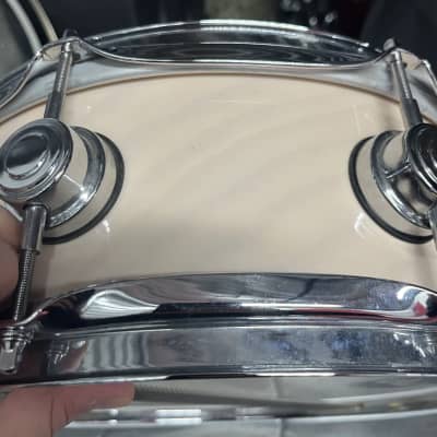 DW  Collectors Series LACQUER SPECIALTY maple snare drum  2003 WHITE WASH SEE THROUGH LACQUER image 4
