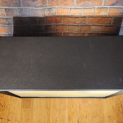 Seismic Audio 2x12" 16-Ohm Guitar Speaker Cabinet image 4
