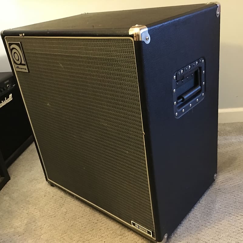 Ampeg B410HE 4x10 Ampeg B410HE 4x10