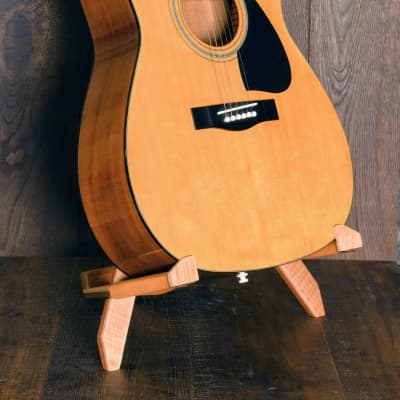 Personalized Acoustic Guitar Stand, Boutique Guitar Stand, Wood Guitar  Stand, Wooden Instrument, Light color wood, Home Studio — Blackwell  Woodworks