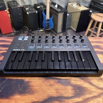 Arturia MiniLab Mk II (Inverted Black) 25-key Keyboard USB