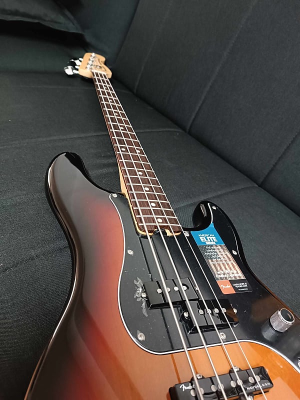 Fender American Elite Precision Bass with Rosewood Fretboard 2016 - 2019 - 3-Color Sunburst image 1