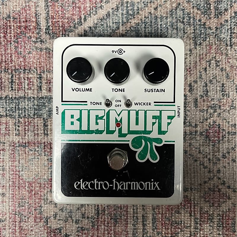 Electro-Harmonix Big Muff Pi with Tone Wicker