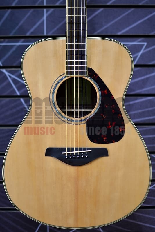 Yamaha FS830 Concert Natural Acoustic Guitar