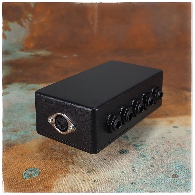 The GigRig Midi Cinco Patch Bay Reverb Canada