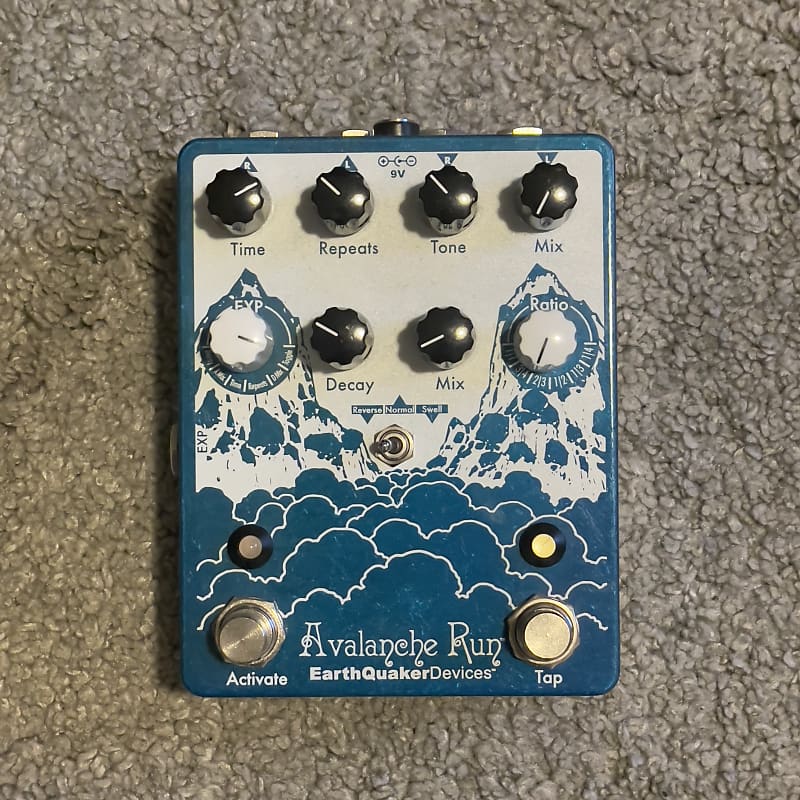 EarthQuaker Devices Avalanche Run Stereo Reverb & Delay