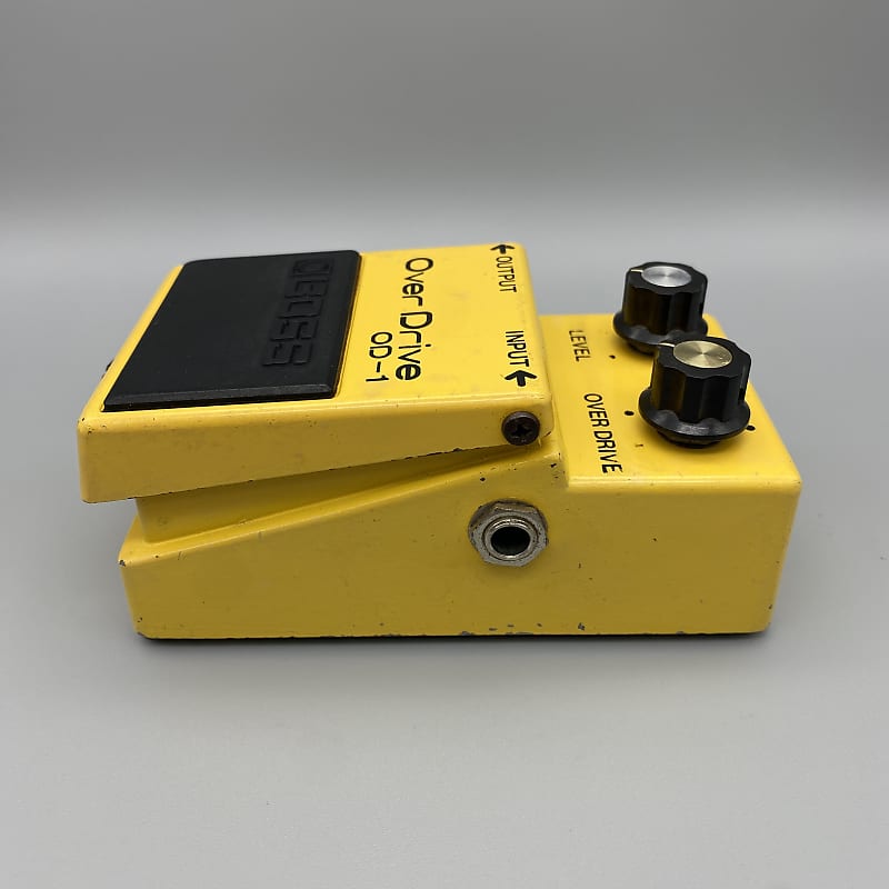 Boss OD-1 Over Drive Serial: 8400 NEC μPC4741C (Black Label, Long