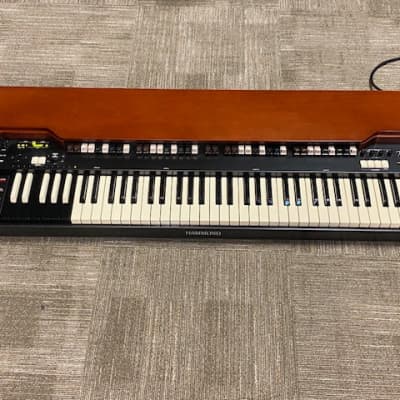 Hammond XK-5 Professional Organ/Keyboard, 61 Keys, Very Good Condition