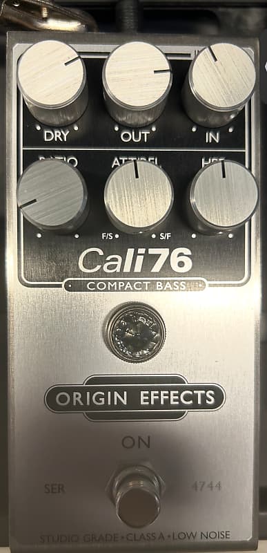 Origin Effects Cali76 Bass Compressor