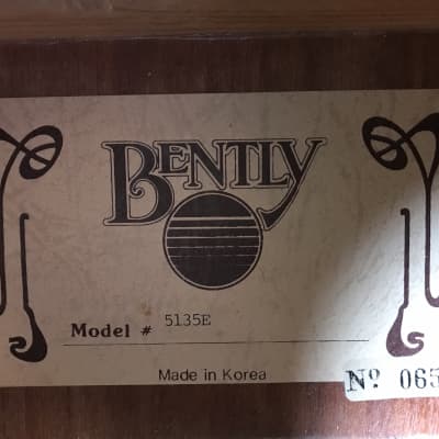 Bently 5135e Acoustic Guitar w/ Hard Shell Case image 12