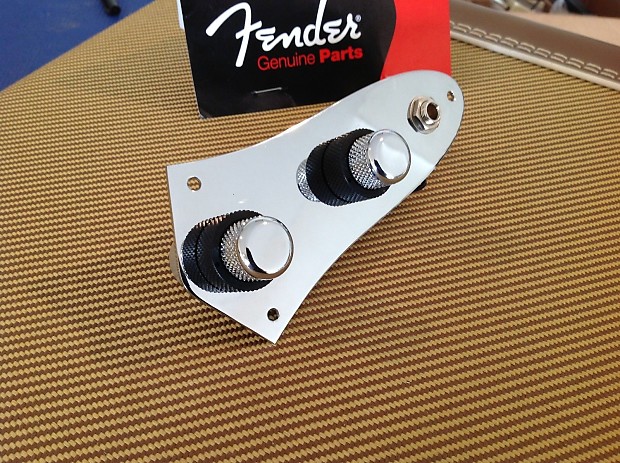 Stack knob jazz shop bass control plate