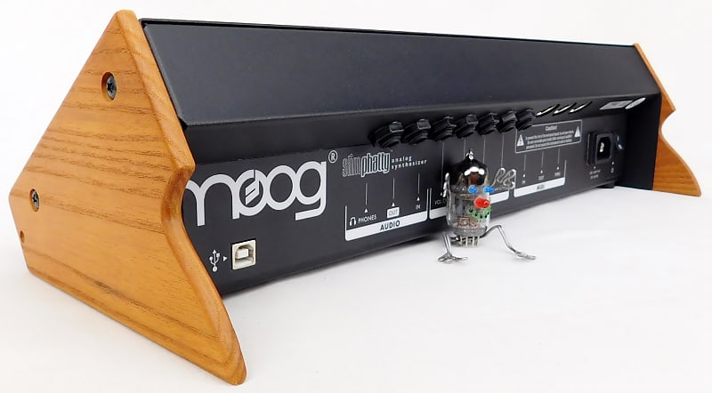 MOOG Slim Phatty Analog Synthesizer Desktop + Holz +