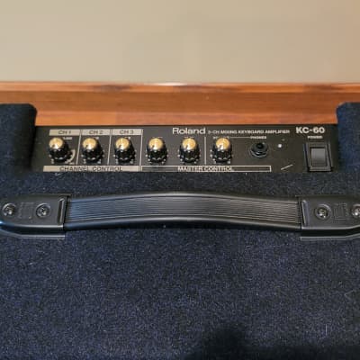 Roland KC-60 3-Channel 40-Watt 1x10