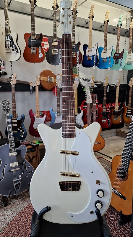 DANELECTRO 59 DC 50th ANNIVERSARY REISSUE WITH GOLD HARDWARE