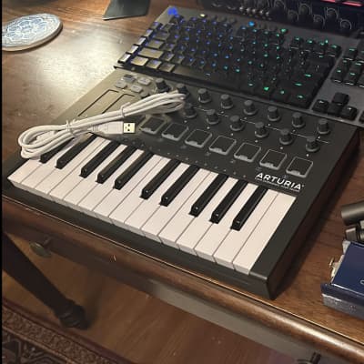 Arturia MiniLab MKII 25-Key MIDI Controller