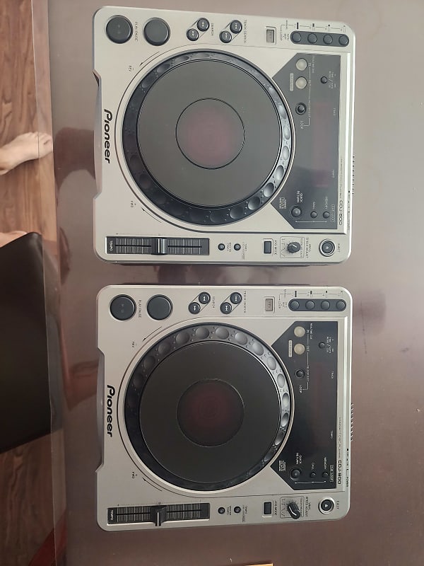 Pioneer CDJ-800 - Silver