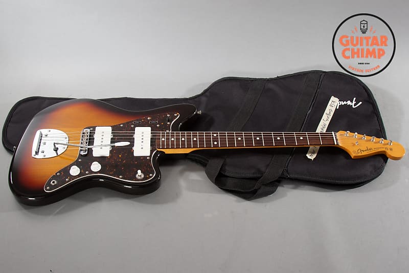 2016 Fender MIJ Japan JM66 ’66 Reissue Jazzmaster 3-Tone Sunburst