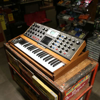 Moog Minimoog Voyager Performer Edition 44-Key Monophonic Synthesizer 2002 - 2015 - Traditional Wood Cabinet