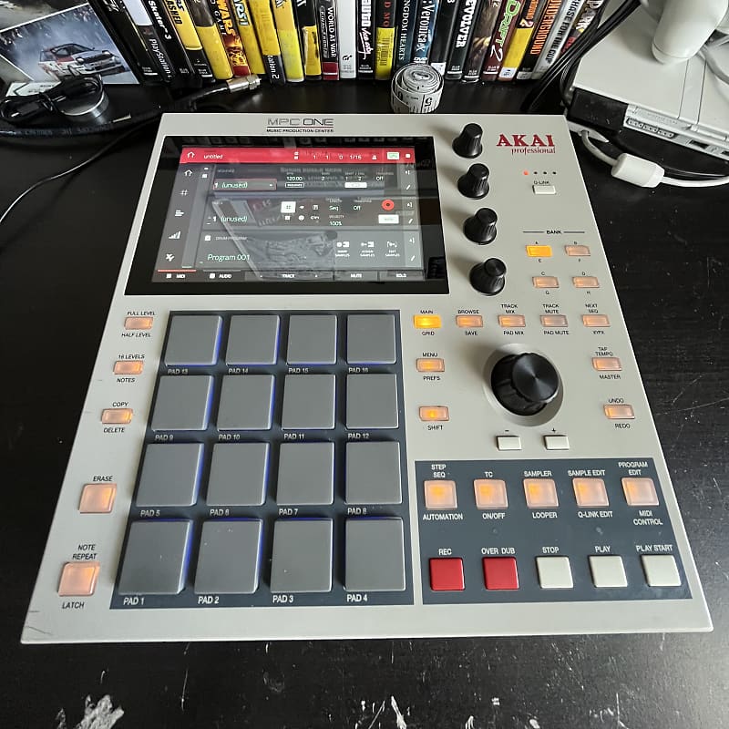Akai MPC One Standalone MIDI Sequencer Retro Edition 2021 - Present - Grey image 1