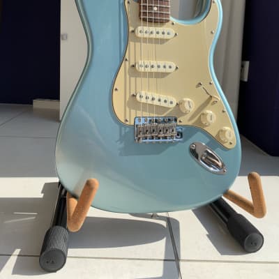 公式の店舗 Fender Limited Stratocaster Collection エレキギター - uf.md