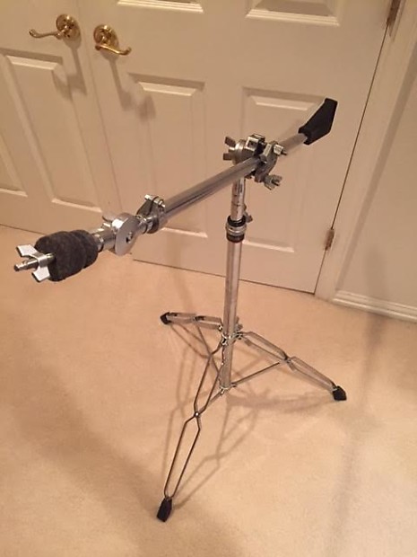 Yamaha heavy duty boom cymbal stand with counter weight. used.GREAT DEAL