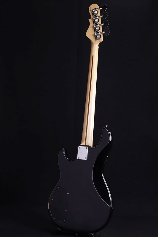 G&L L-2000 TRIBUTE Slim Neck Type Made in Japan Black (S/N:4120013) (12/12)