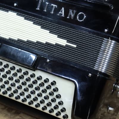 Titano Tube Chamber Ideal Model 120-Bass 41-Key Black Piano Accordion w/Case image 17