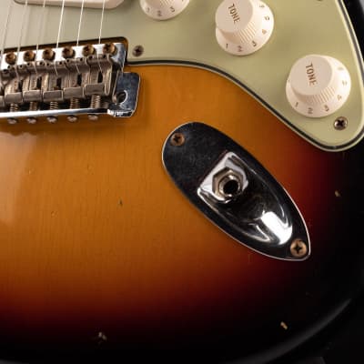 Fender Custom Shop Bonetone 1962 Stratocaster Journeyman Relic 3-Tone Sunburst image 5