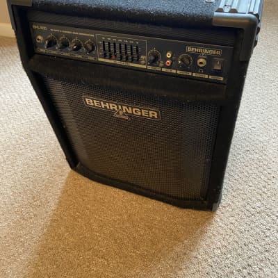Behringer BXL900 Bass Amp 90W for sale