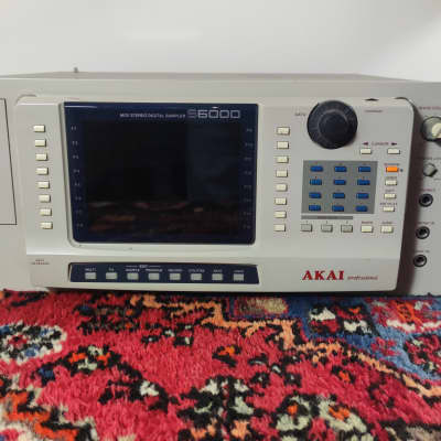 Akai S6000 MIDI Stereo Digital Sampler 1999 - White (warranty)