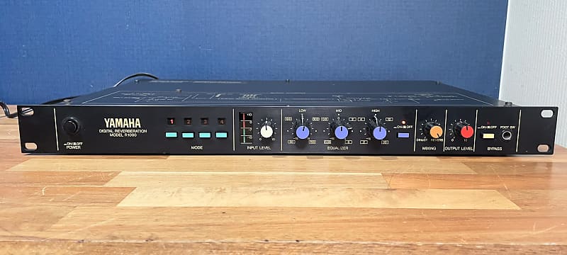 YAMAHA デジタルリバーブ R1000 (b) YAMAHA デジタルリバーブ R1000 (b) YAMAHA Yamaha R1000