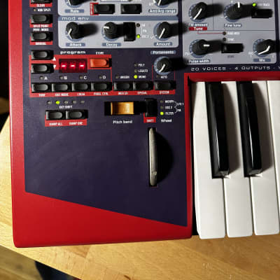 Nord Lead 2X 49-Key 20-Voice Polyphonic Synthesizer 2003 - 2013 - Red