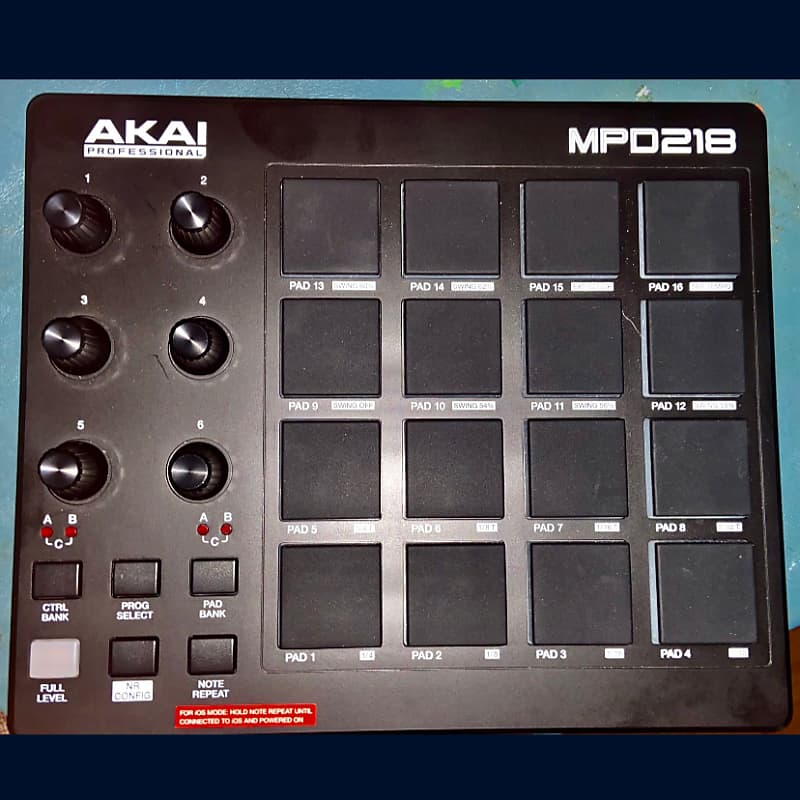Akai MPD218 Drum Pad Controller image 1