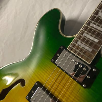 Firefly FF-338 Semi Hollow Body Electric Guitar Green Burst Quilted Maple image 5
