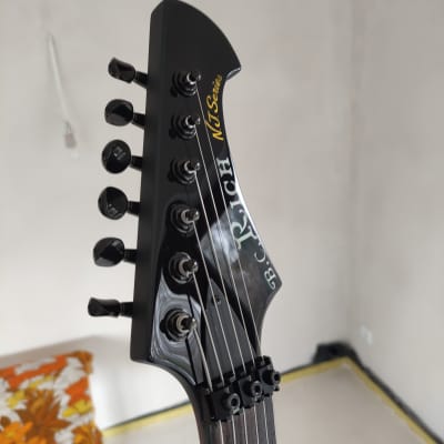 B.C. Rich NJ Warlock 1984 - Green Crackle image 2
