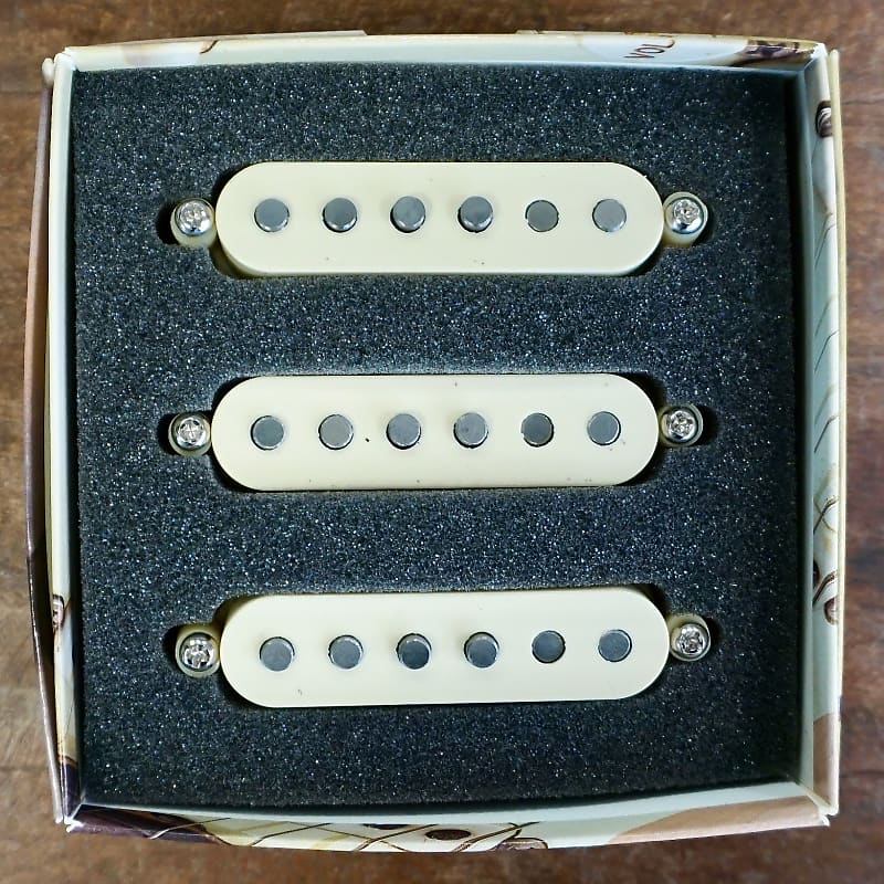 Bare Knuckle The Mother's Milk Single Coil Strat Pickup Set