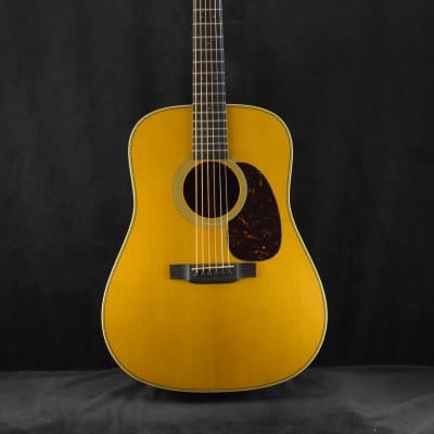 Martin Custom Shop Dreadnought Adirondack Spruce/Wild Grain East Indian Rosewood Stage 1 Aged Natural image 2