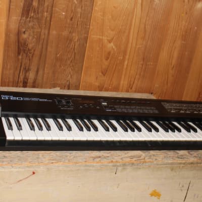 Roland D-20 61-Key Multi-Timbral Linear Synthesizer with Manuals