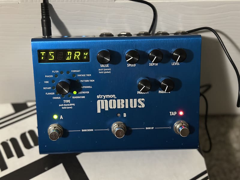 Strymon Mobius
