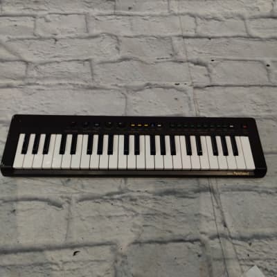 Yamaha PS-3 PortaSound 1980s Synthesizer (Brown) Digital Synth