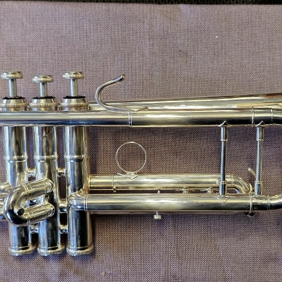 専用 King Model 2070 Legend Jazz trumpet！ 専用 King Model 2070 Legend Jazz trumpet！ 専用 King Model 2070