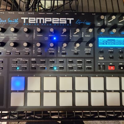 Dave Smith Instruments Tempest 6-Voice Drum Machine 2011 - 2018 - Black with Wood Sides