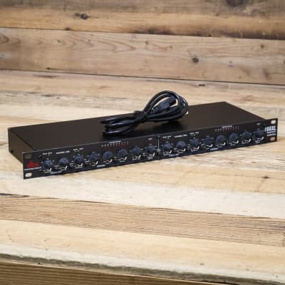 dbx 166XL Stereo Compressor / Limiter / Gate | Reverb