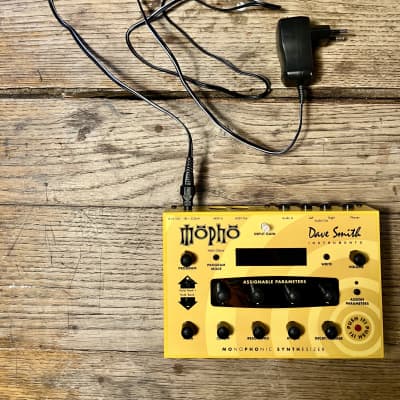 Dave Smith Instruments Mopho Desktop Monophonic Synthesizer 2008 - 2016 - Yellow